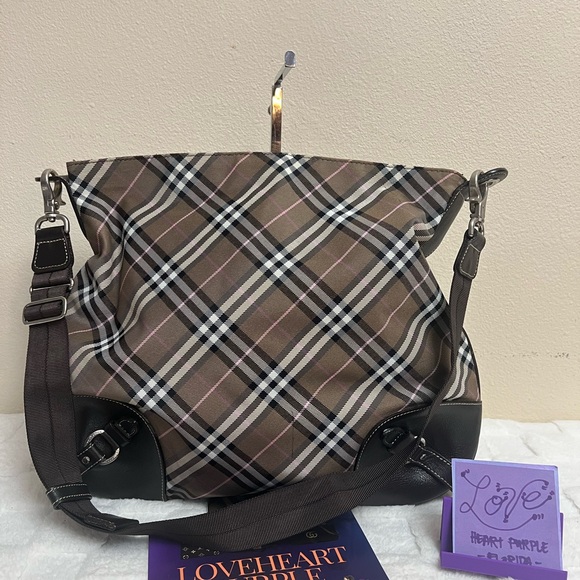 Burberry Plaid Shoulder Bag with Brown and Black Accents - Picture 1 of 16
